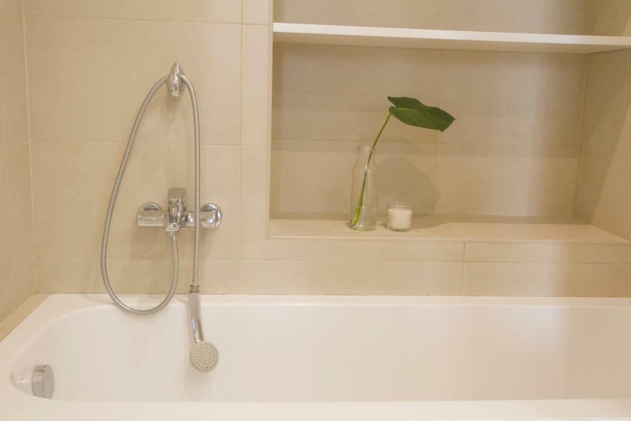 Luxury And Spacious Apartment Милано Екстериор снимка